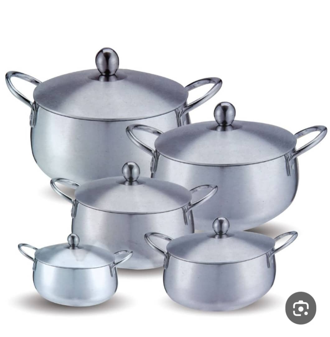 Batterie de Cuisine en Aluminium